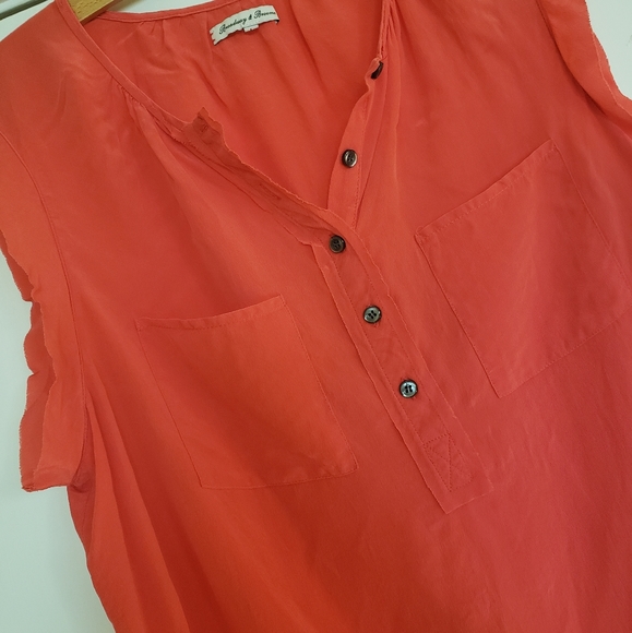 Spring top - Picture 2 of 4